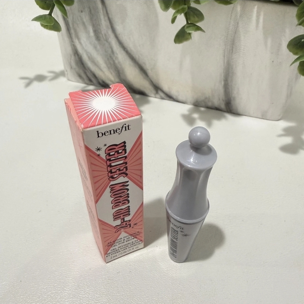 Benefit 24-HR Brow Setter - Clear Gel - Picture 2 of 5